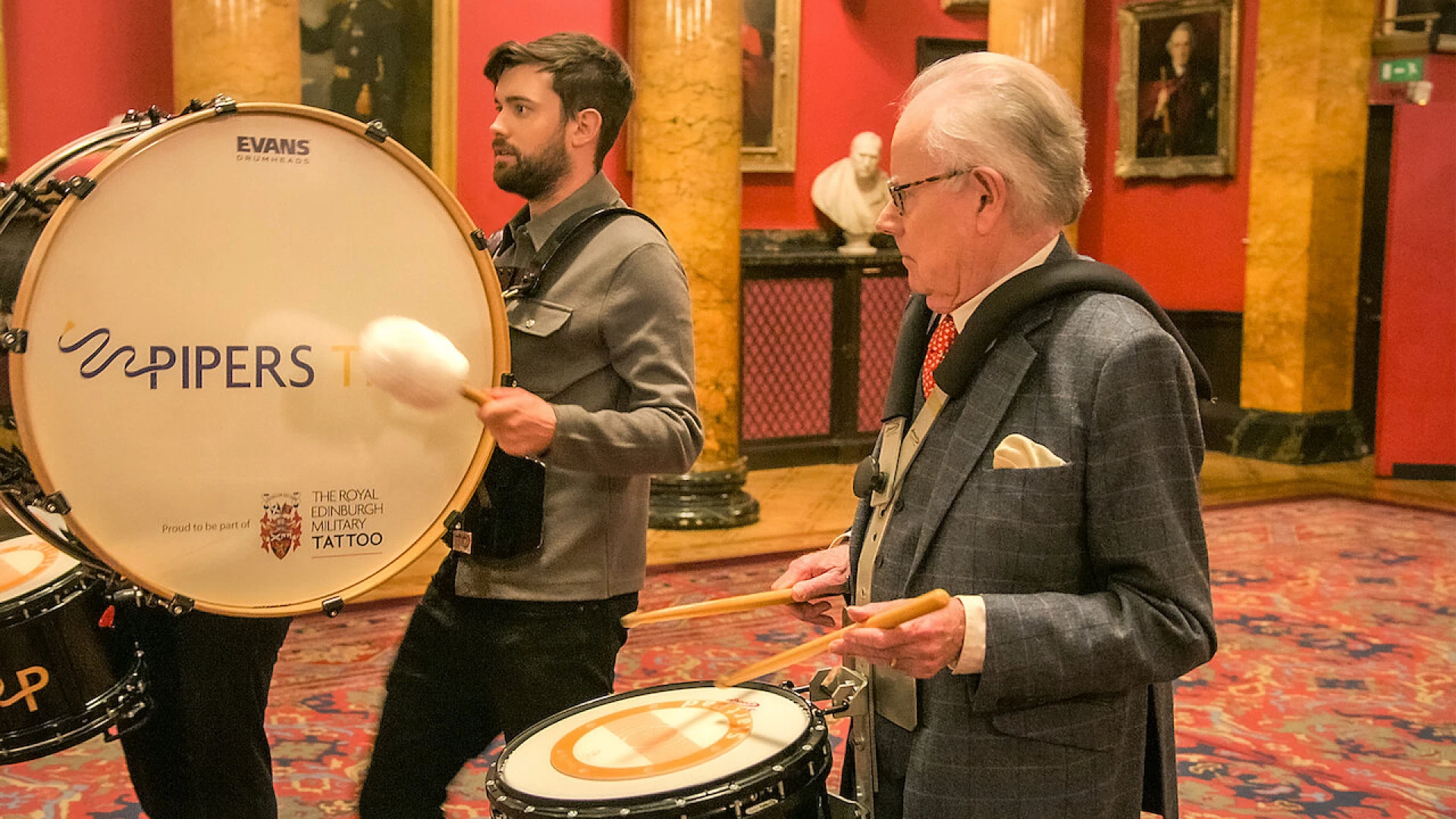 Jack Whitehall: Du lịch cùng cha tôi (Phần 5) - Jack Whitehall: Travels with My Father (Season 5)